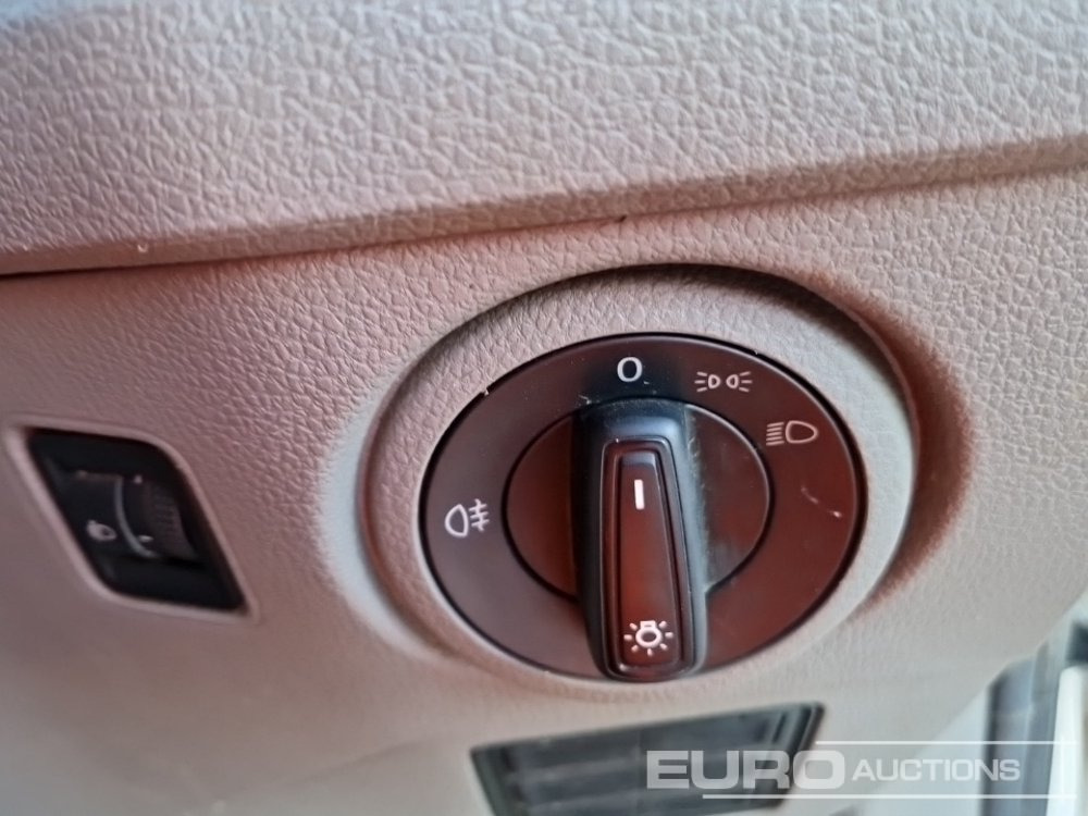 شاحنة توصيل مغلقة 2019 Volkswagen Crafter CR35: صورة 29