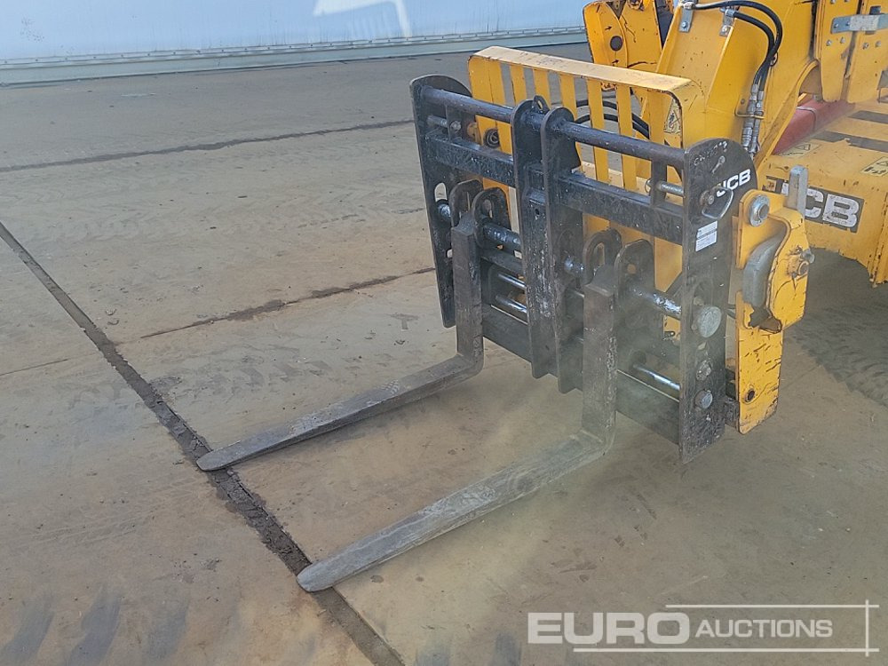 آلة رفع ونقل تلسكوبية 2021 JCB 540-140 Hi Viz: صورة 30 آلة رفع ونقل تلسكوبية 2021 JCB 540-140 Hi Viz: صورة 30