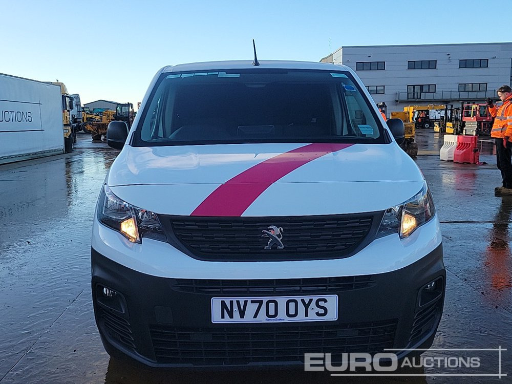 شاحنة توصيل مغلقة 2021 Peugeot Partner: صورة 8