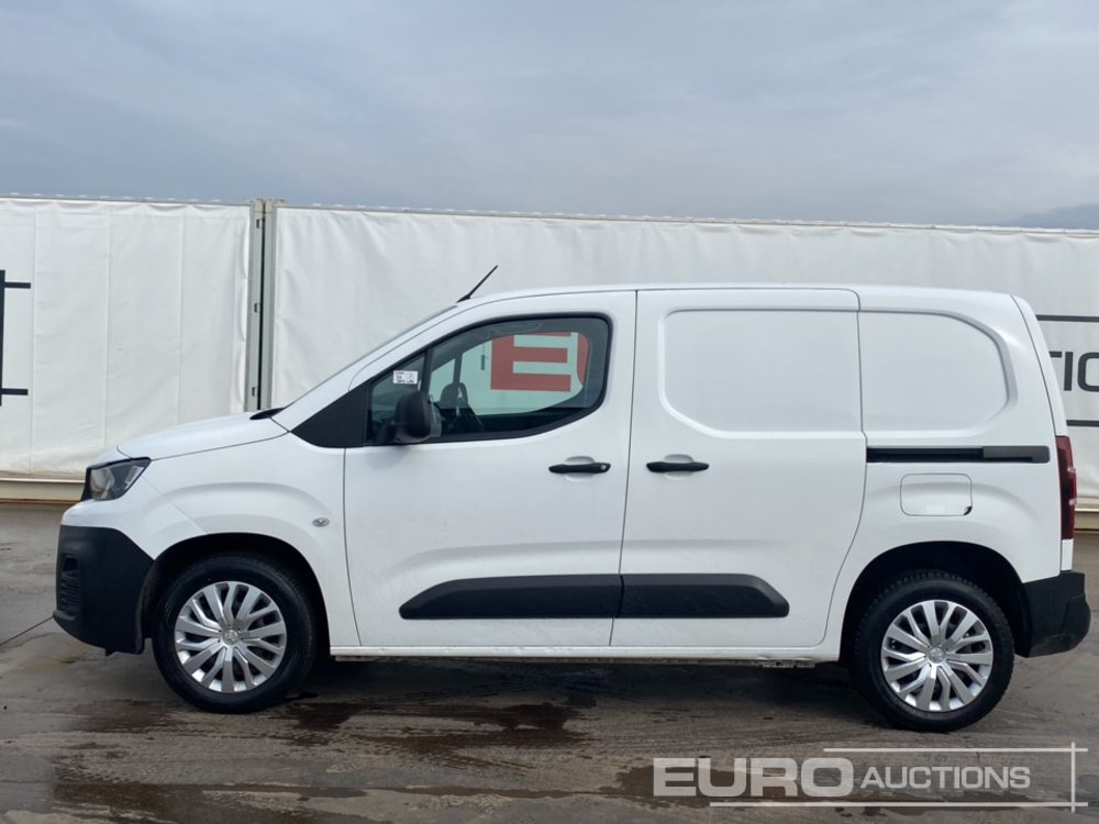 2021 Peugeot Partner - شاحنة توصيل مغلقة: صورة 2 2021 Peugeot Partner - شاحنة توصيل مغلقة: صورة 2