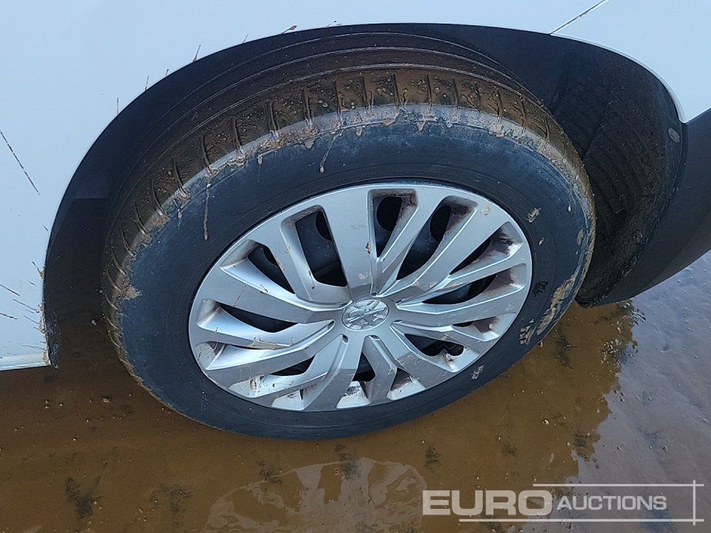 شاحنة توصيل مغلقة 2021 Peugeot Partner: صورة 12