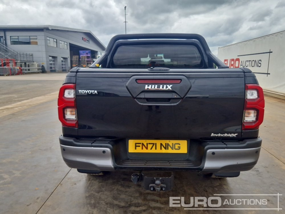 2021 Toyota Hilux - شاحنة البيك أب: صورة 4 2021 Toyota Hilux - شاحنة البيك أب: صورة 4