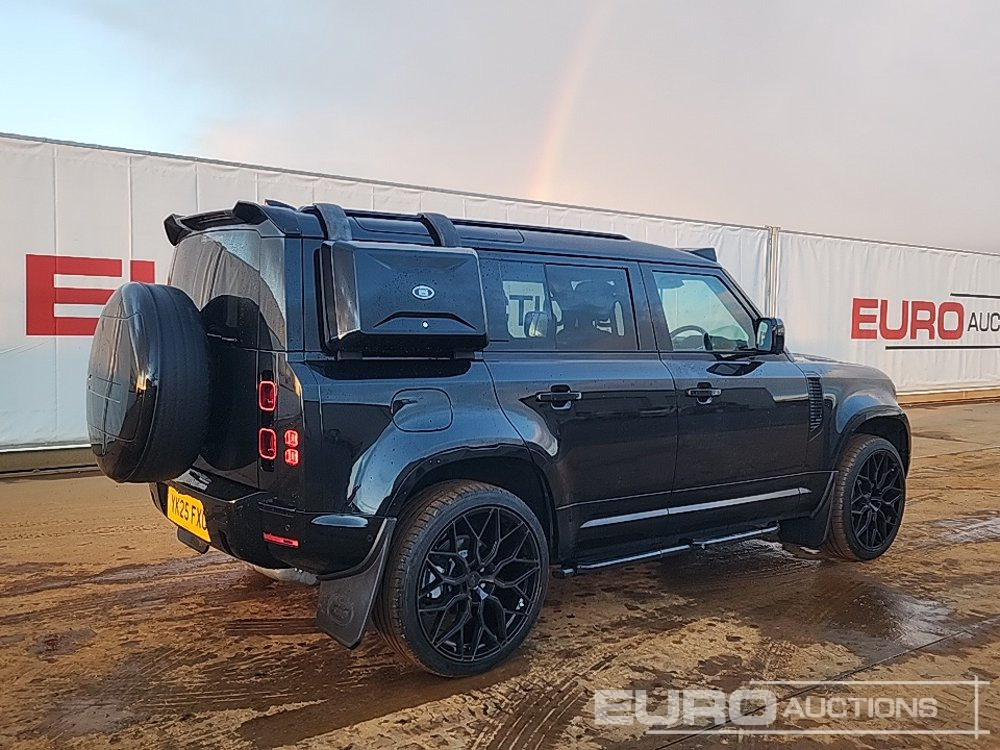 2025 Land Rover Defender - سيارة دفع رباعي: صورة 5 2025 Land Rover Defender - سيارة دفع رباعي: صورة 5