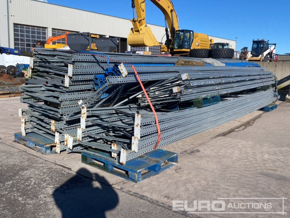 29' Pallet Racking Uprights - رف مستودع: صورة 1 29' Pallet Racking Uprights - رف مستودع: صورة 1