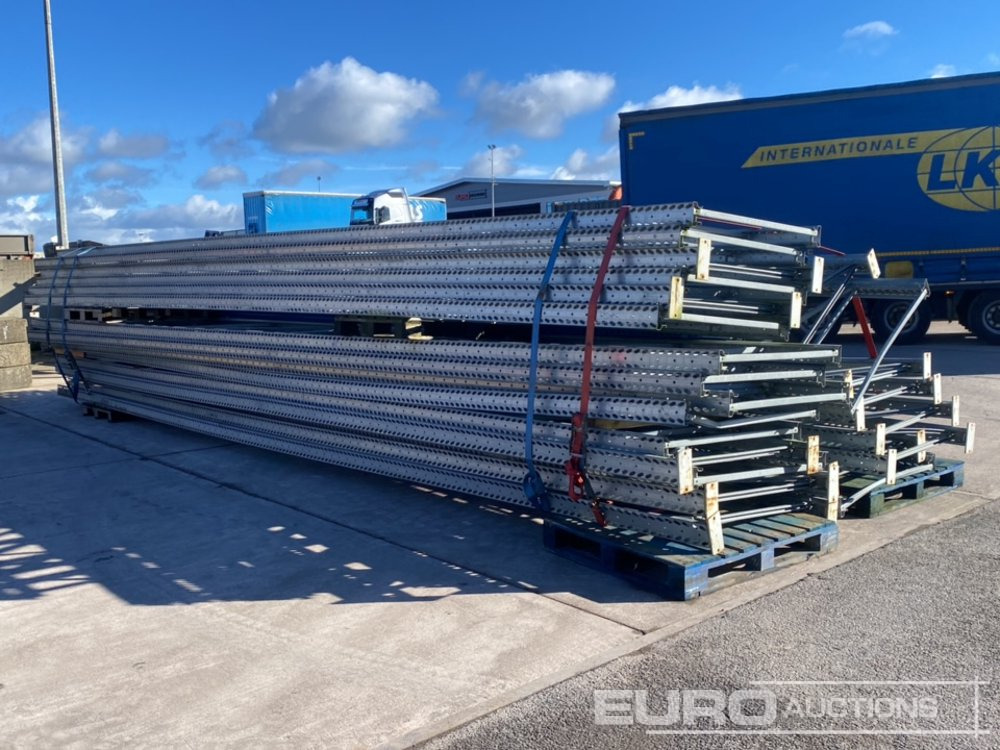 29' Pallet Racking Uprights - رف مستودع: صورة 4 29' Pallet Racking Uprights - رف مستودع: صورة 4