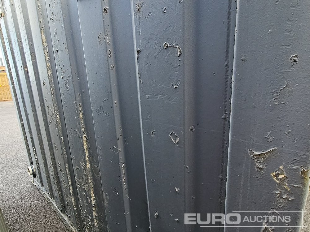 32' x 10' Toilet Block (Cannot Be Reconsigned) - حاوية شحن: صورة 5 32' x 10' Toilet Block (Cannot Be Reconsigned) - حاوية شحن: صورة 5