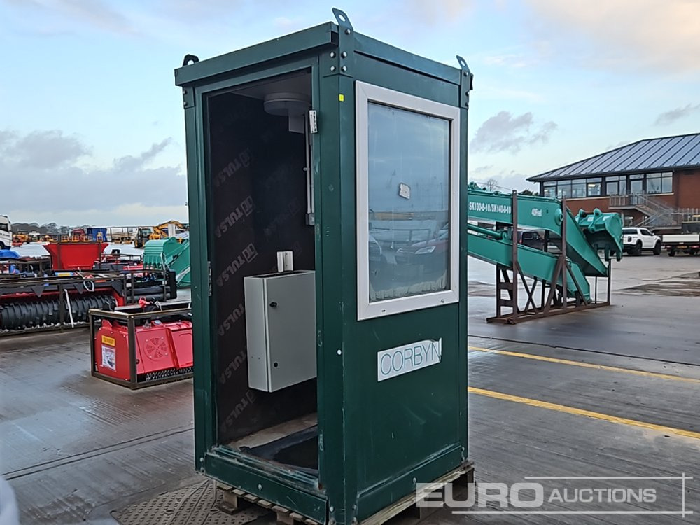 4'x4' Security Hut, Windows (Cannot Be Reconsigned) - حاوية شحن: صورة 1 4'x4' Security Hut, Windows (Cannot Be Reconsigned) - حاوية شحن: صورة 1