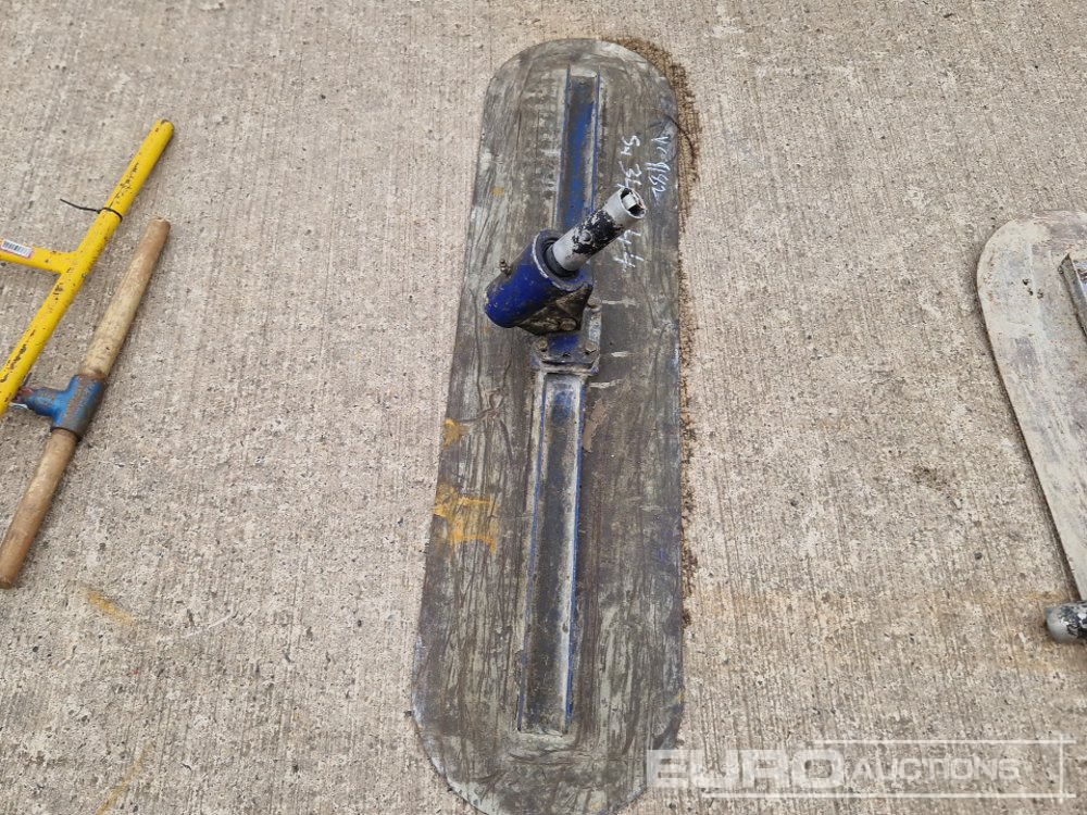 48" Bull Float - معــدات الاسفلت: صورة 2 48" Bull Float - معــدات الاسفلت: صورة 2