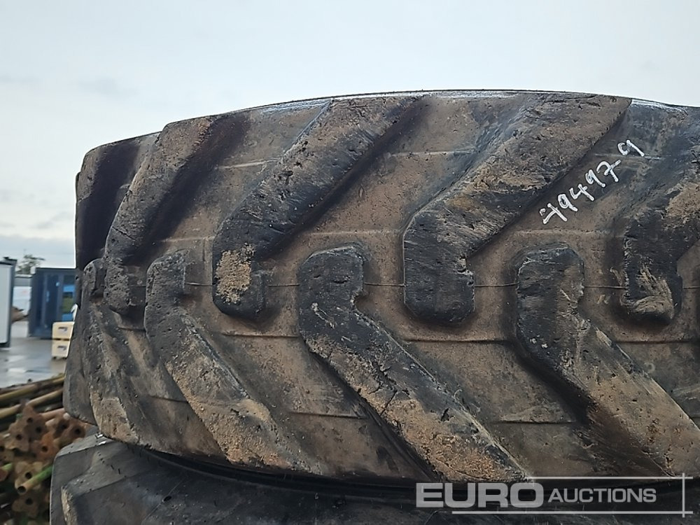 Alliance 400/80-24 Tyre (4 of) - إطارات: صورة 5 Alliance 400/80-24 Tyre (4 of) - إطارات: صورة 5