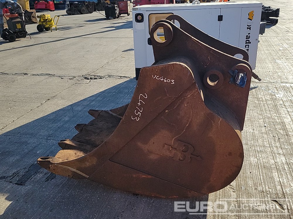 Bofors 44" Digging Bucket 100mm Pin to suit 40 Ton Excavator - بكت: صورة 2 Bofors 44" Digging Bucket 100mm Pin to suit 40 Ton Excavator - بكت: صورة 2