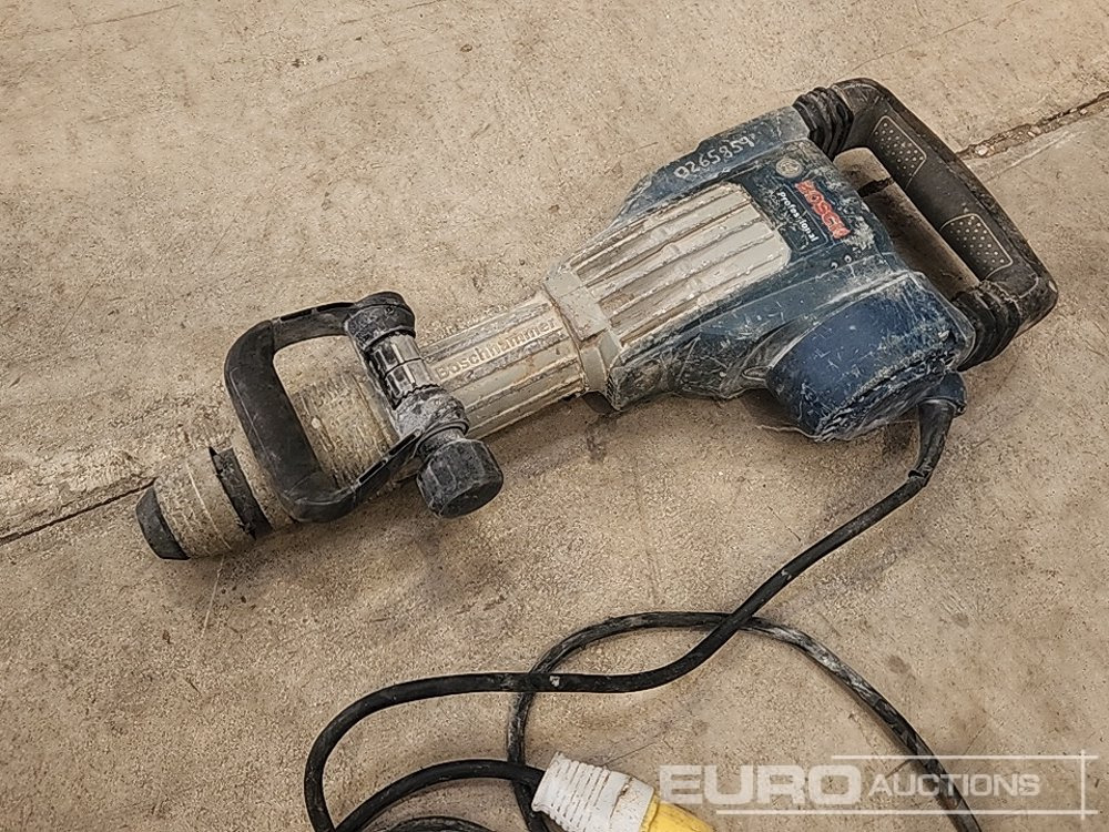 Bosch GSH 110 Volt Breaker - معدات الانشاءات: صورة 5 Bosch GSH 110 Volt Breaker - معدات الانشاءات: صورة 5