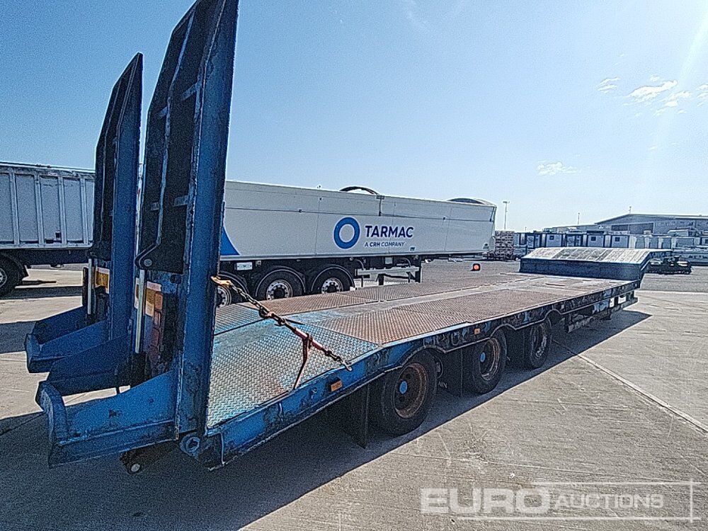 Chieftain Tri Axle Extendable Step Frame Low Loader Trailer, Hydraulic Ramps - نصف مقطورة بلودر منخفض: صورة 3 Chieftain Tri Axle Extendable Step Frame Low Loader Trailer, Hydraulic Ramps - نصف مقطورة بلودر منخفض: صورة 3