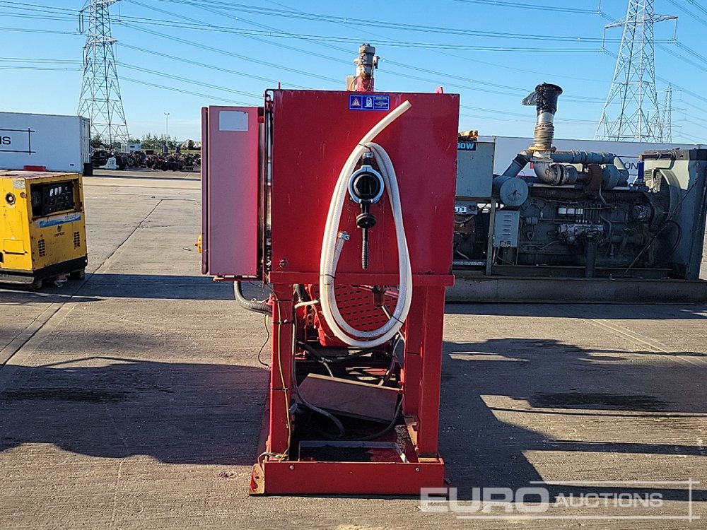 Clarke 5" Water Pump, 4 Cylnder Engine - مضخة مياه: صورة 4 Clarke 5" Water Pump, 4 Cylnder Engine - مضخة مياه: صورة 4