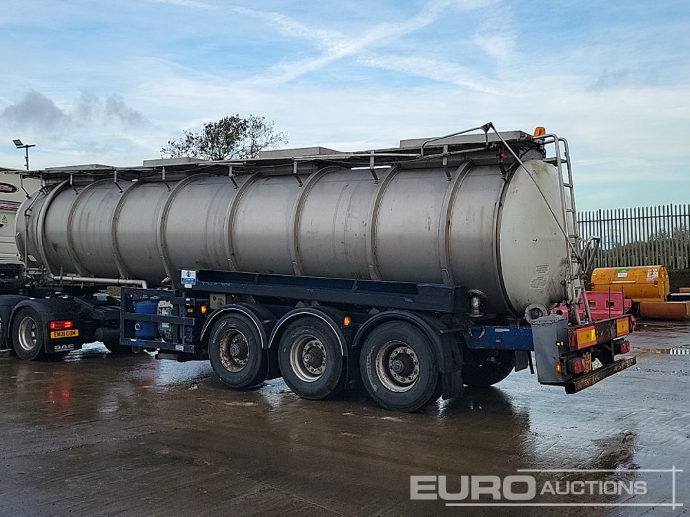 Crane Freuhauf Tri Axle Tanker Trailer - نصف مقطورة صهريج: صورة 3 Crane Freuhauf Tri Axle Tanker Trailer - نصف مقطورة صهريج: صورة 3