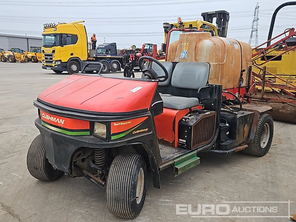 Cushman Turf-Truckster - رشاش دفع ذاتي: صورة 1 Cushman Turf-Truckster - رشاش دفع ذاتي: صورة 1