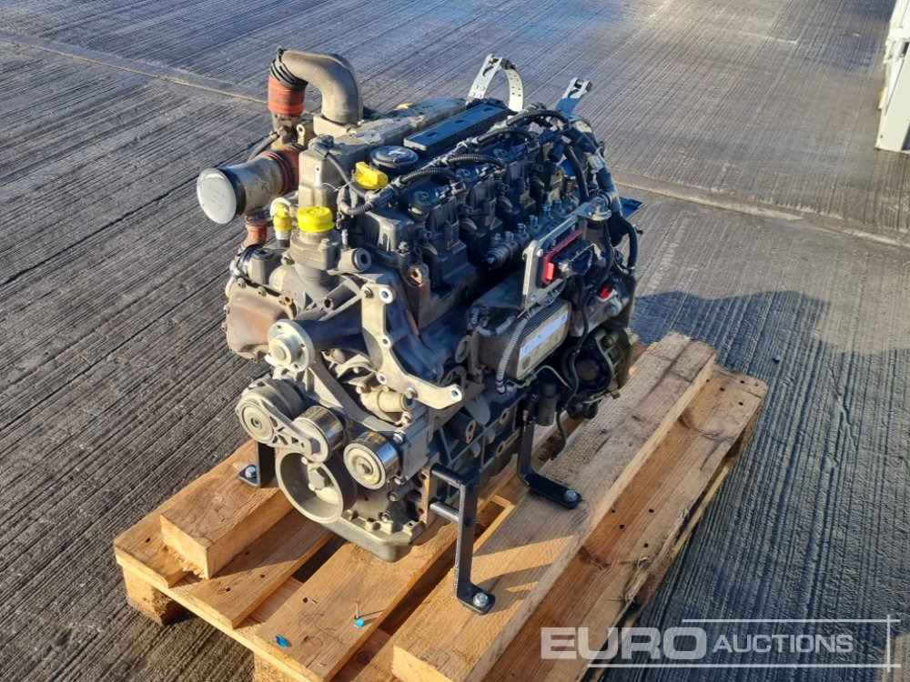 Deutz 4 Cylinder Engine - محرك: صورة 1 Deutz 4 Cylinder Engine - محرك: صورة 1