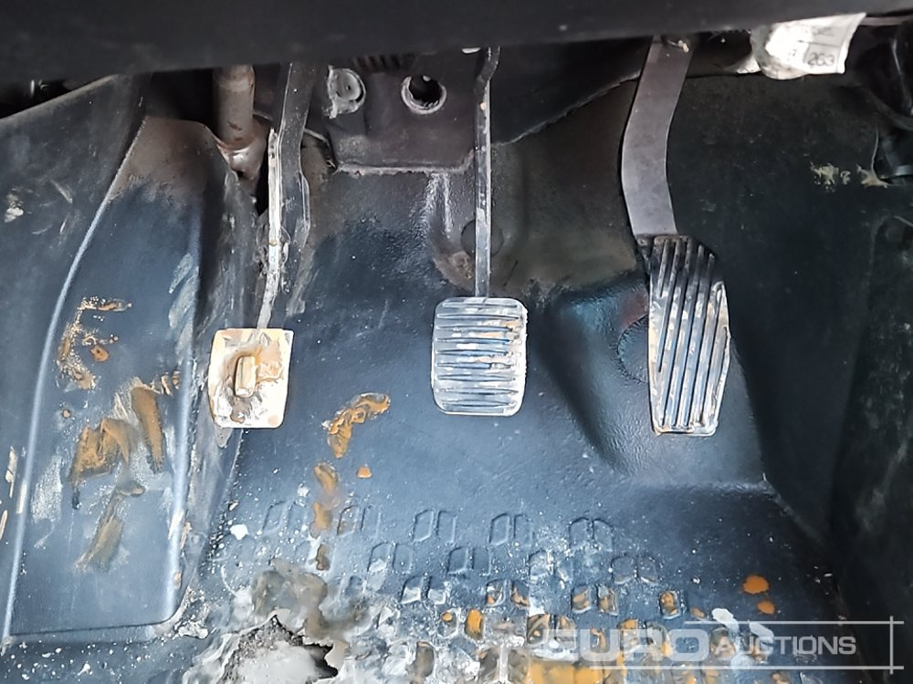 شاحنة توصيل مفتوحة Fiat Doblo: صورة 26