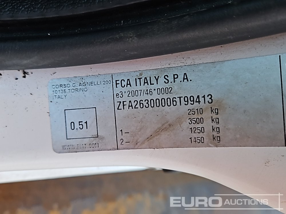 شاحنة توصيل مفتوحة Fiat Doblo: صورة 37