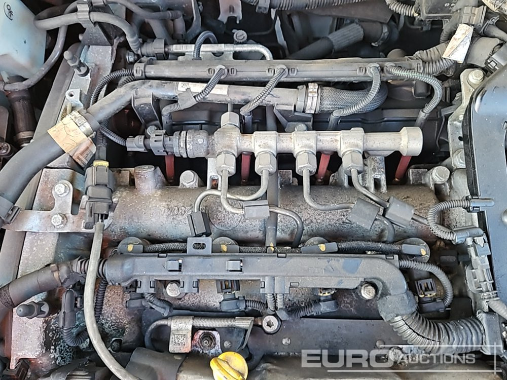 شاحنة توصيل مفتوحة Fiat Doblo: صورة 19