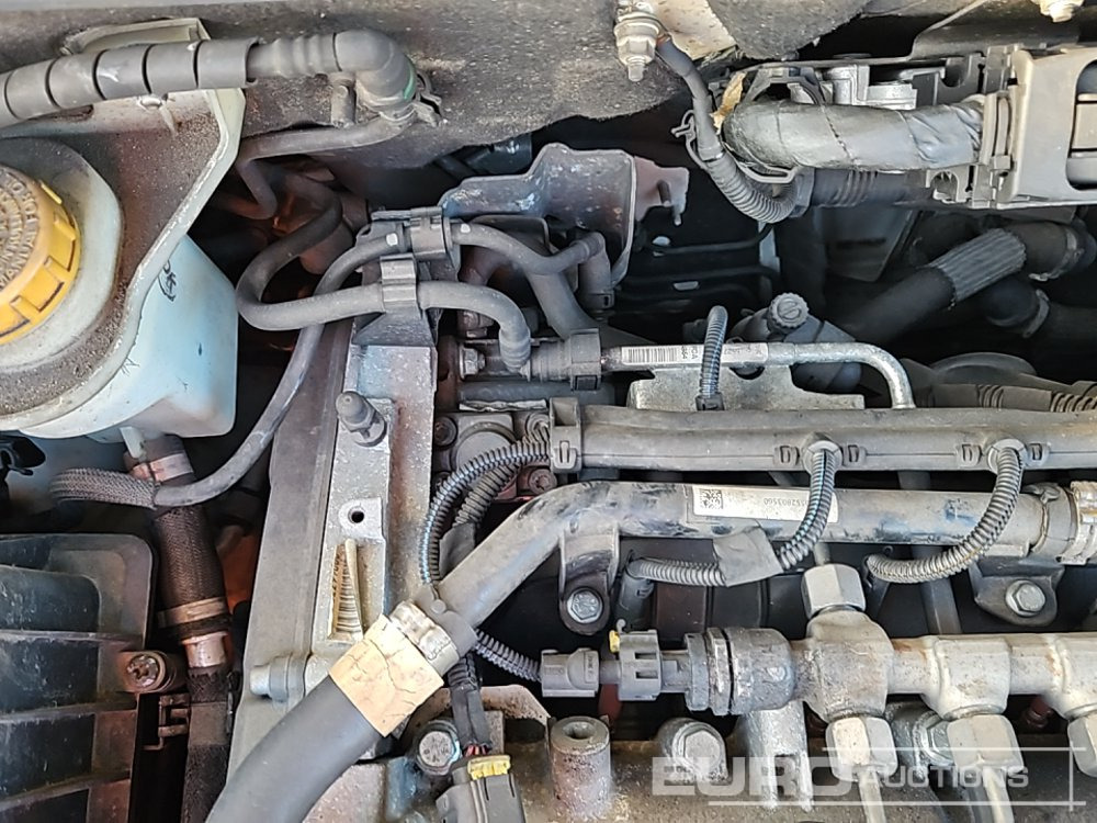 شاحنة توصيل مفتوحة Fiat Doblo: صورة 22