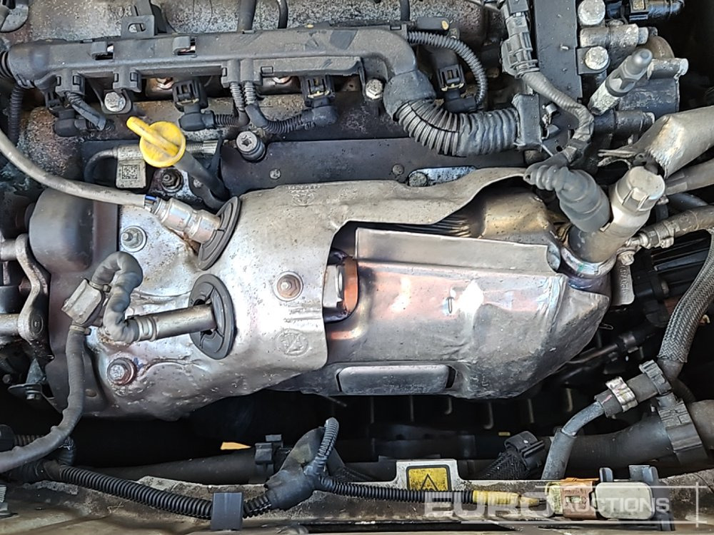 شاحنة توصيل مفتوحة Fiat Doblo: صورة 17