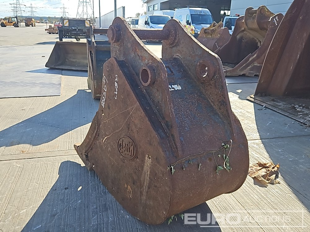 Geith 26" Digging Bucket 70mm Pin to suit 14-16 Ton Excavator - بكت: صورة 3 Geith 26" Digging Bucket 70mm Pin to suit 14-16 Ton Excavator - بكت: صورة 3