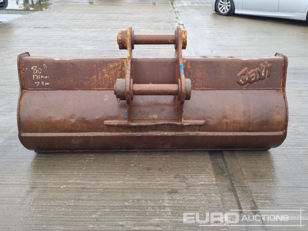 Geith 80" Ditching Bucket 80mm Pin to suit 20 Ton Excavator - بكت: صورة 4 Geith 80" Ditching Bucket 80mm Pin to suit 20 Ton Excavator - بكت: صورة 4