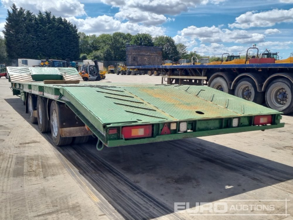 General Trailers Tri Axle Step Frame Low Loader Trailer - نصف مقطورة بلودر منخفض: صورة 3 General Trailers Tri Axle Step Frame Low Loader Trailer - نصف مقطورة بلودر منخفض: صورة 3