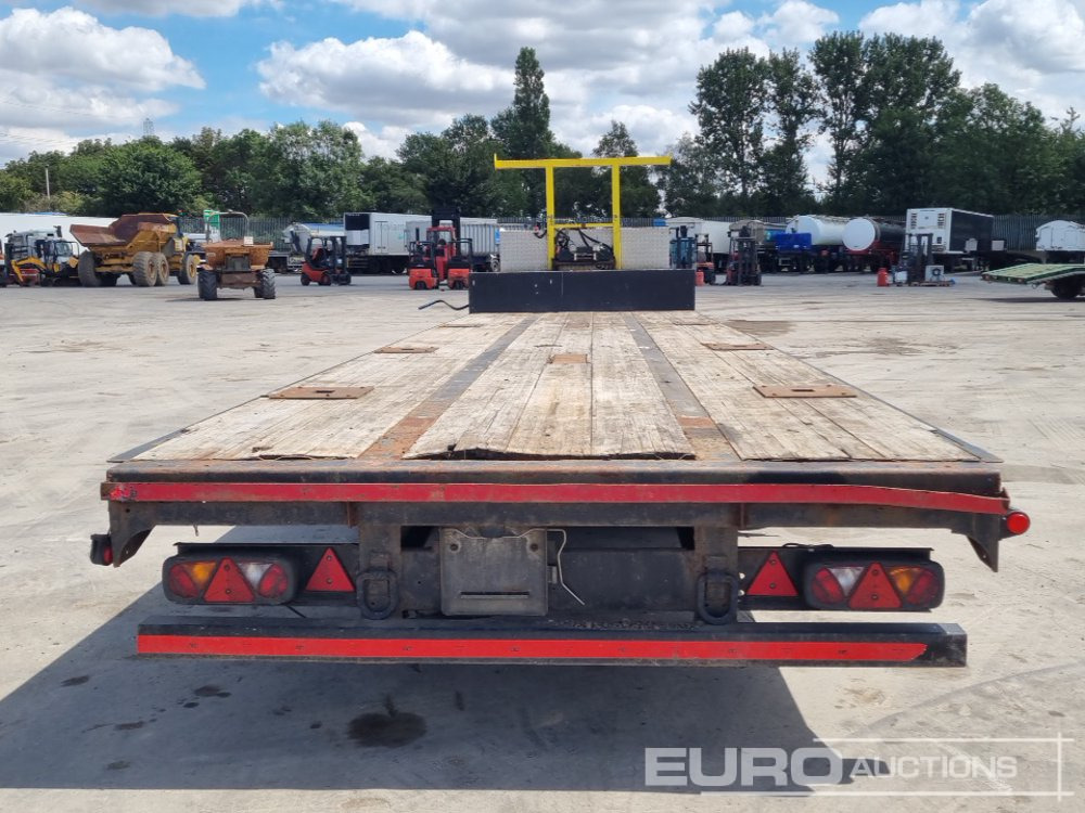 General Trailers Twin Axle Step Frame Low Loader Trailer - نصف مقطورة بلودر منخفض: صورة 4 General Trailers Twin Axle Step Frame Low Loader Trailer - نصف مقطورة بلودر منخفض: صورة 4