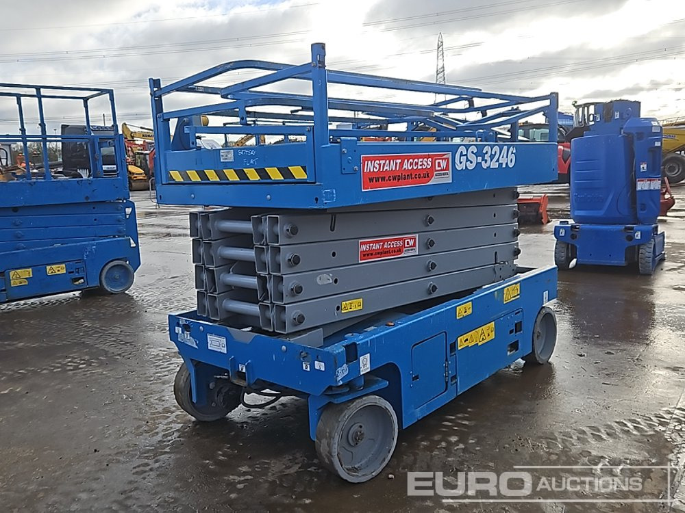 Genie GS3246 - منصة جومحمولةية: صورة 1 Genie GS3246 - منصة جومحمولةية: صورة 1