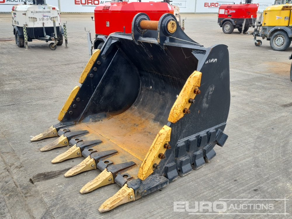 Hardox 58" Digging Bucket 80mm Pin to suit 20 Ton Excavator - بكت: صورة 3 Hardox 58" Digging Bucket 80mm Pin to suit 20 Ton Excavator - بكت: صورة 3