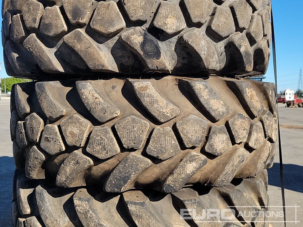 إطارات JCB 15.5-25 Tyre (4 of): صورة 8