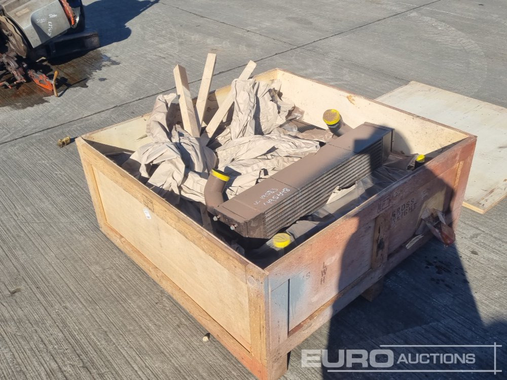 JCB Radiator - قطع الغيار: صورة 1 JCB Radiator - قطع الغيار: صورة 1