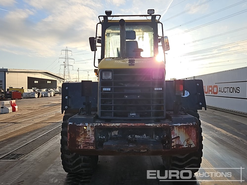 Komatsu WA200-5 - اللودر بعجل: صورة 4 Komatsu WA200-5 - اللودر بعجل: صورة 4