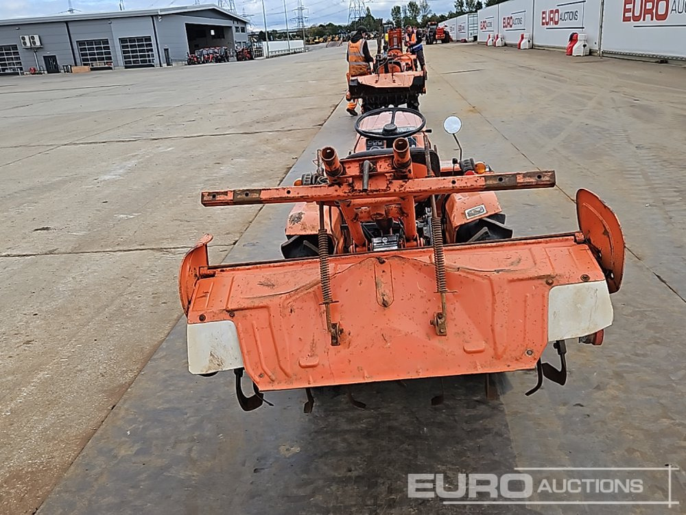 Kubota B1402-M - جرار صغير: صورة 4 Kubota B1402-M - جرار صغير: صورة 4