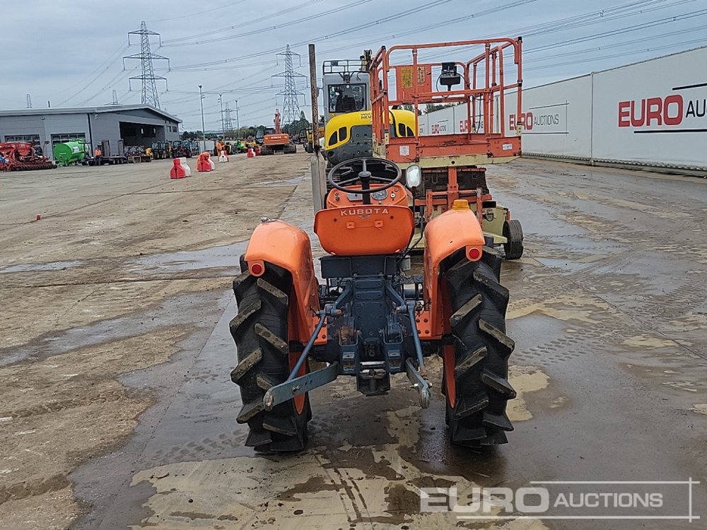 Kubota L1500 - جرار صغير: صورة 4 Kubota L1500 - جرار صغير: صورة 4