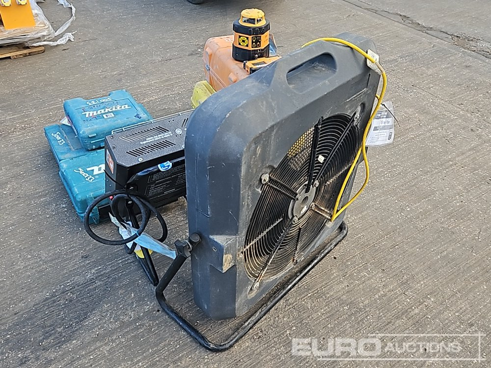 Laser Level (3 of), Makita 110Volt Heat Gun, Makita HR2470 240Volt Hammer Drill, Makita DJR186 Battery Reciprocating Saw, 110Volt Fan, 110Volt Space Heater - سخان الإنشاء: صورة 3 Laser Level (3 of), Makita 110Volt Heat Gun, Makita HR2470 240Volt Hammer Drill, Makita DJR186 Battery Reciprocating Saw, 110Volt Fan, 110Volt Space Heater - سخان الإنشاء: صورة 3