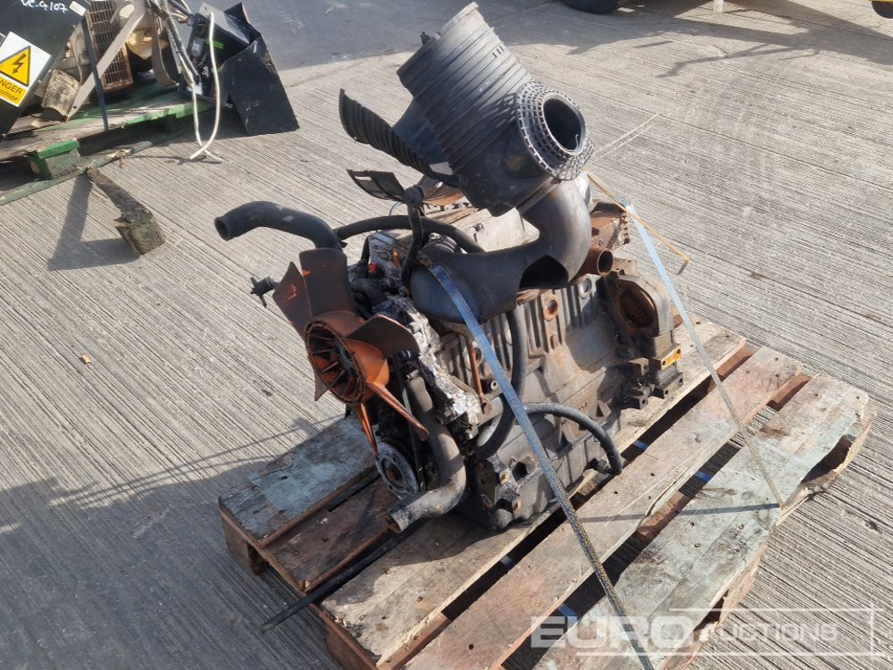 Lombardini 4 Cylinder Engine - محرك: صورة 1 Lombardini 4 Cylinder Engine - محرك: صورة 1