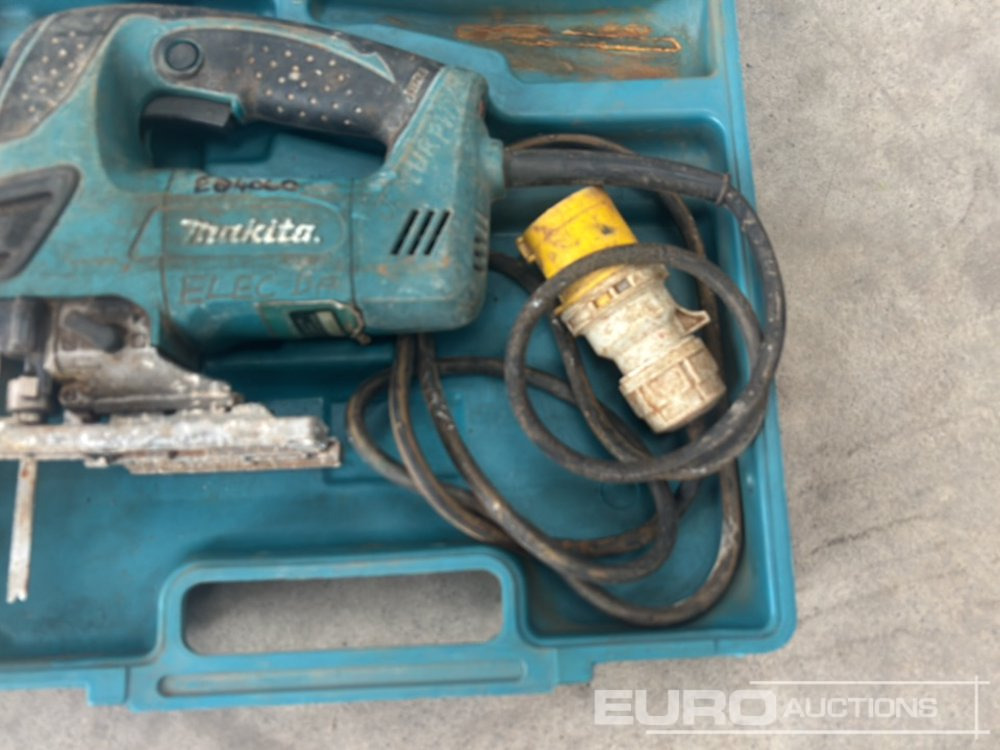 Makita 4350FCT - معدات الورشة: صورة 5 Makita 4350FCT - معدات الورشة: صورة 5