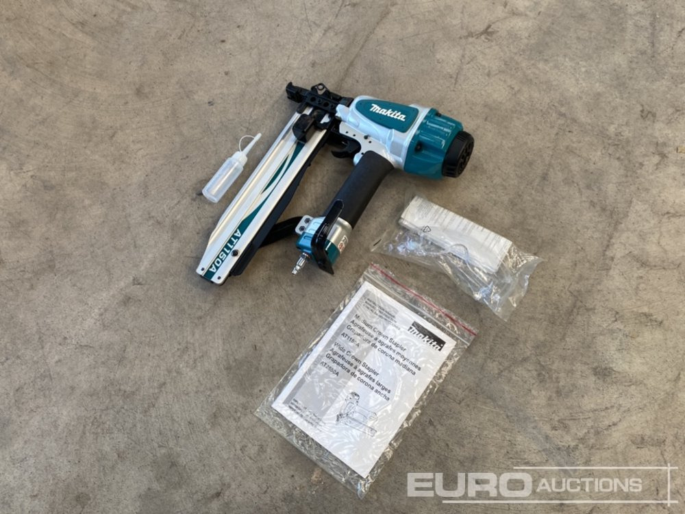Makita AT1150A Pneumatic Nailer (Body Only) - معدات الانشاءات: صورة 1 Makita AT1150A Pneumatic Nailer (Body Only) - معدات الانشاءات: صورة 1