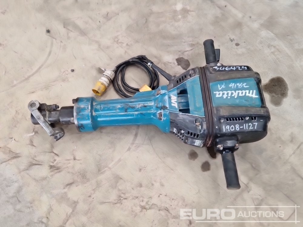 Makita HM1812 110 Volt Breaker - معدات الانشاءات: صورة 2 Makita HM1812 110 Volt Breaker - معدات الانشاءات: صورة 2