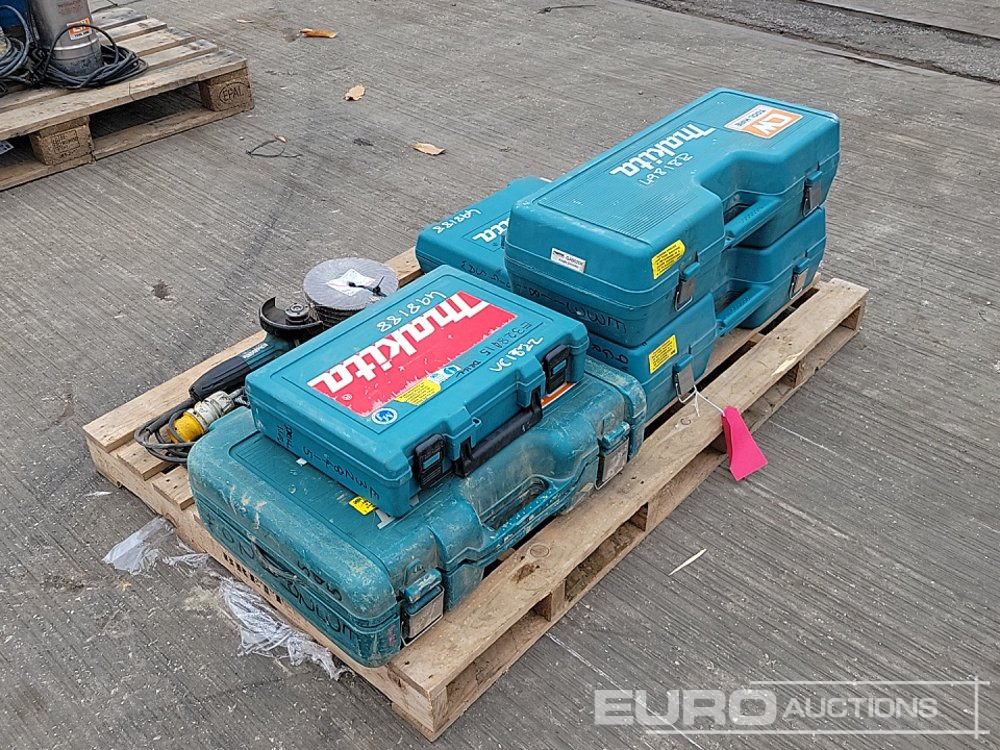 Makita HR3210C 110Volt Hammer Drill, GA9020 110Volt Angle Grinder (2 of), HP2050 110Volt Drill, 4350FCT 110Volt Jigsaw, GA4530R 110 Volt Angle Grinder - معدات الانشاءات: صورة 2 Makita HR3210C 110Volt Hammer Drill, GA9020 110Volt Angle Grinder (2 of), HP2050 110Volt Drill, 4350FCT 110Volt Jigsaw, GA4530R 110 Volt Angle Grinder - معدات الانشاءات: صورة 2