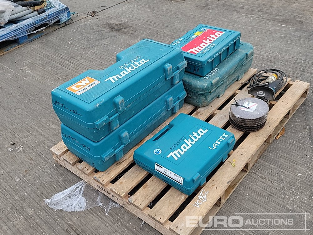 Makita HR3210C 110Volt Hammer Drill, GA9020 110Volt Angle Grinder (2 of), HP2050 110Volt Drill, 4350FCT 110Volt Jigsaw, GA4530R 110 Volt Angle Grinder - معدات الانشاءات: صورة 4 Makita HR3210C 110Volt Hammer Drill, GA9020 110Volt Angle Grinder (2 of), HP2050 110Volt Drill, 4350FCT 110Volt Jigsaw, GA4530R 110 Volt Angle Grinder - معدات الانشاءات: صورة 4