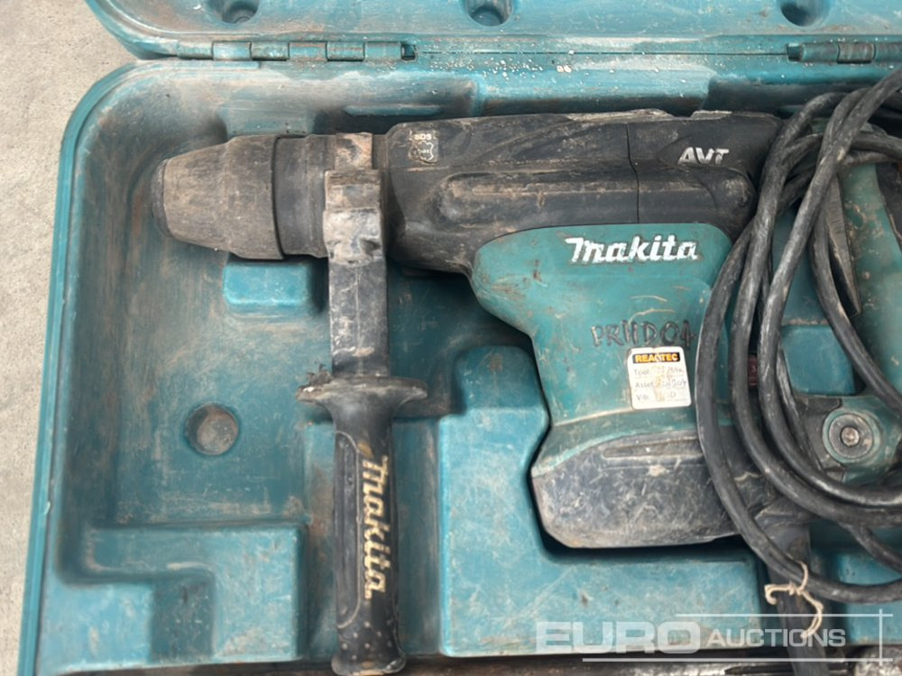 Makita HR3541FC - معدات الورشة: صورة 4 Makita HR3541FC - معدات الورشة: صورة 4