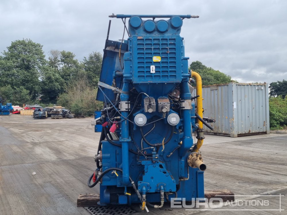 Newage Stamford 1900kVA Generator, Cummins Engine - مجموعة المولد: صورة 4 Newage Stamford 1900kVA Generator, Cummins Engine - مجموعة المولد: صورة 4