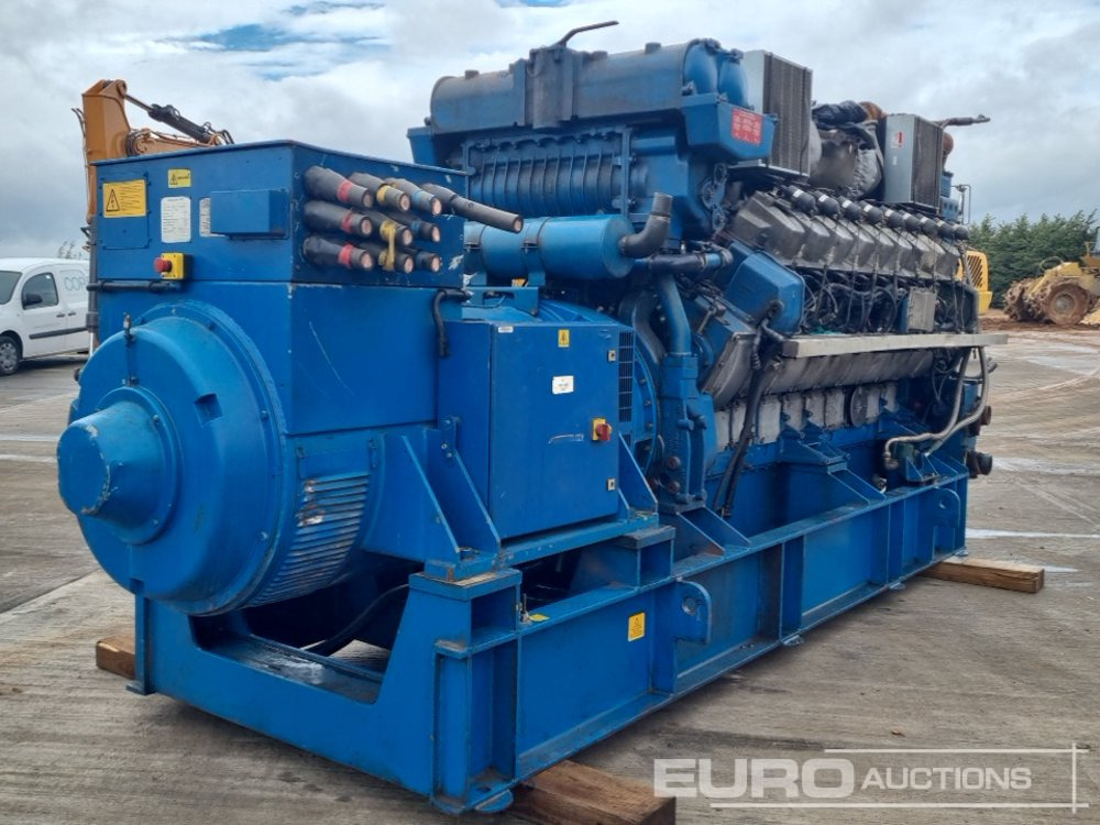 Newage Stamford 1900kVA Generator, Cummins Engine - مجموعة المولد: صورة 1 Newage Stamford 1900kVA Generator, Cummins Engine - مجموعة المولد: صورة 1