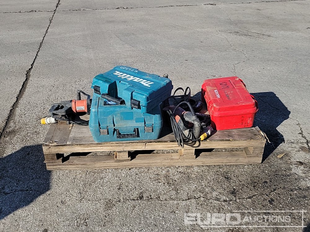 NovoPress Crimping Collars (5 of), Makita 110Volt Multi Tool, Makita Battery Circular Saw, Battery, Charger, 110Volt Paddle Mixer, Hitli 110Volt Hammer Drill - معدات الانشاءات: صورة 2 NovoPress Crimping Collars (5 of), Makita 110Volt Multi Tool, Makita Battery Circular Saw, Battery, Charger, 110Volt Paddle Mixer, Hitli 110Volt Hammer Drill - معدات الانشاءات: صورة 2
