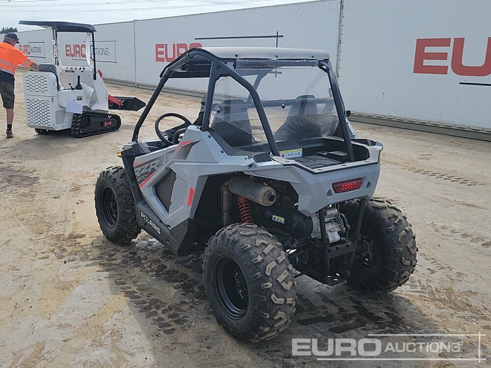 Polaris RZR200 - عربة جميع التضاريس/ رباعية العجلات: صورة 3 Polaris RZR200 - عربة جميع التضاريس/ رباعية العجلات: صورة 3