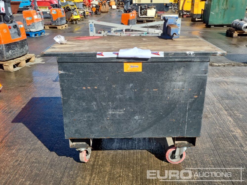 Portable Work Bench - معدات الانشاءات: صورة 4 Portable Work Bench - معدات الانشاءات: صورة 4