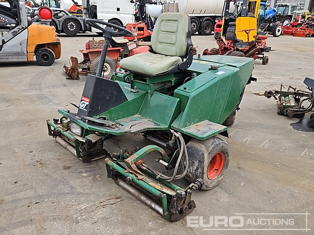 Ransomes 3 Gang Petrol Ride on Lawnmower (Non Runner) - جزازة عشب الحدائق: صورة 1 Ransomes 3 Gang Petrol Ride on Lawnmower (Non Runner) - جزازة عشب الحدائق: صورة 1
